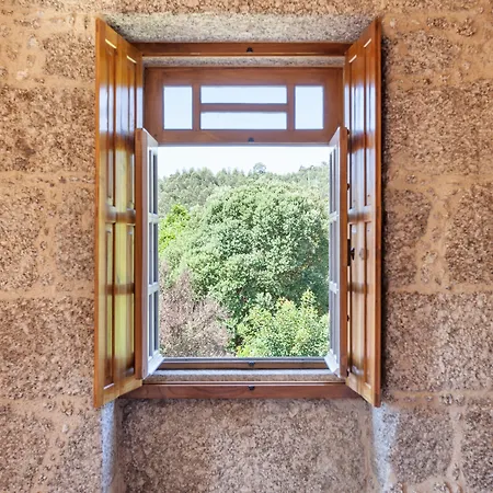 Casa Do Eido - Sustainable Living & Nature Experiences 乡村民宿