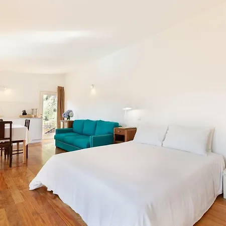 Casa Do Eido - Sustainable Living & Nature Experiences 乡村民宿