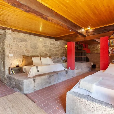 Casa Do Eido - Sustainable Living & Nature Experiences * 제어스